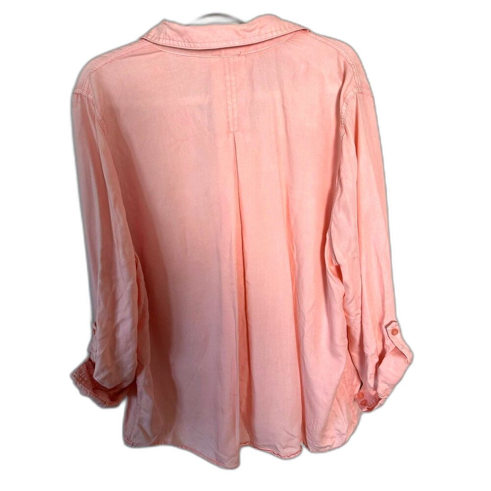 Chico's Women's Plus Size 4 XXL Pink Raw Fringe Trim Roll Tab Sleeve Blouse - Picture 3 of 8
